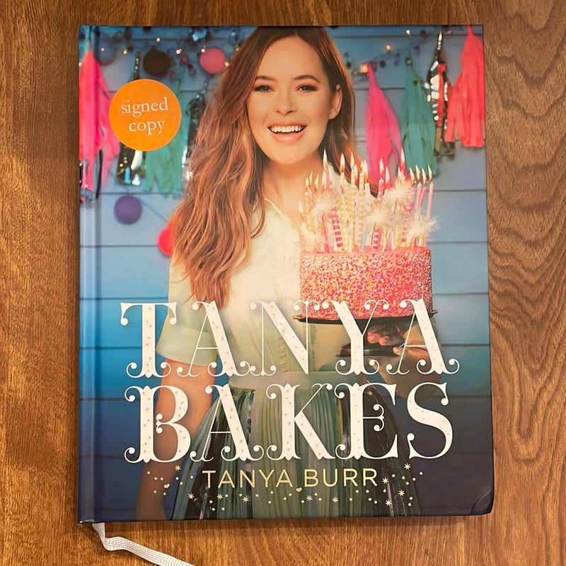 Tanya Burr Bundle: Love, Tanya and Tanya Bakes