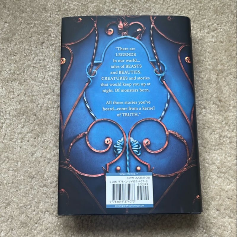 The Wren in the Holly Library (Deluxe Limited Edition)