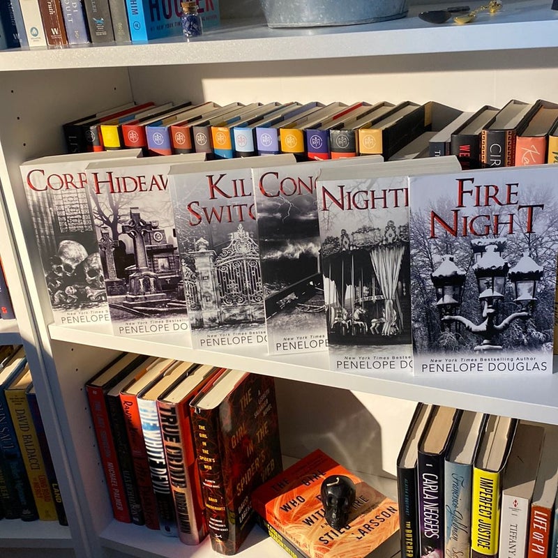Devil’s Night Series - Complete with Novellas