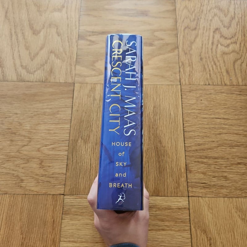 Signed Waterstones House of Sky and Breath by Sarah J. Maas