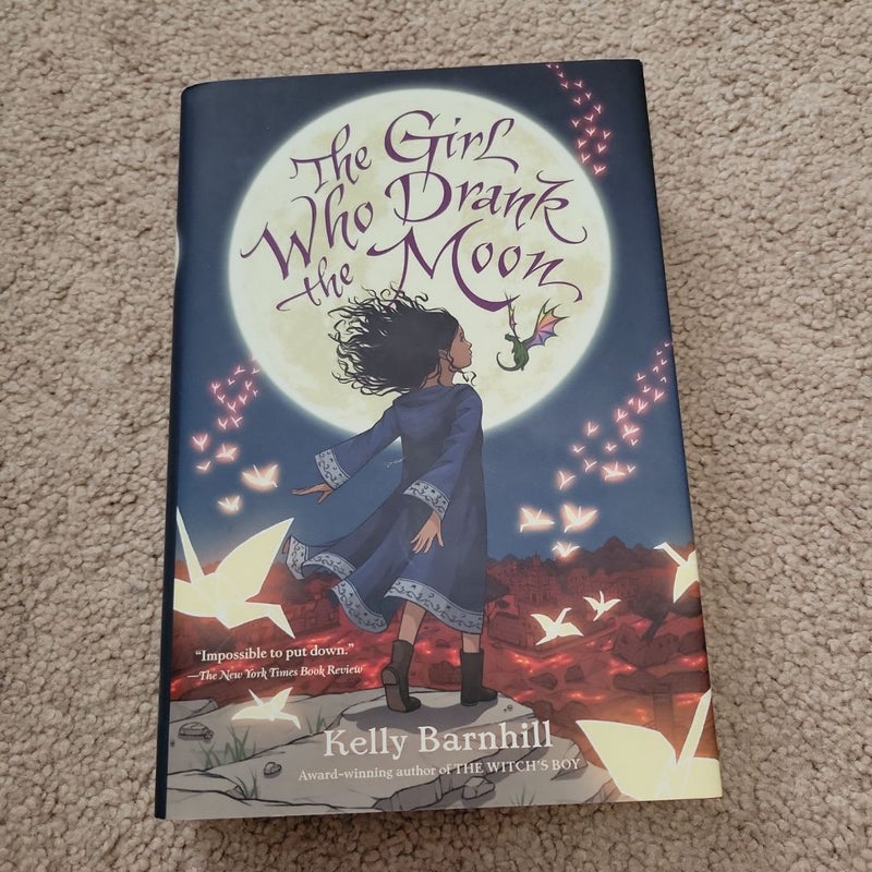 The Girl Who Drank the Moon (Winner of the 2017 Newbery Medal)