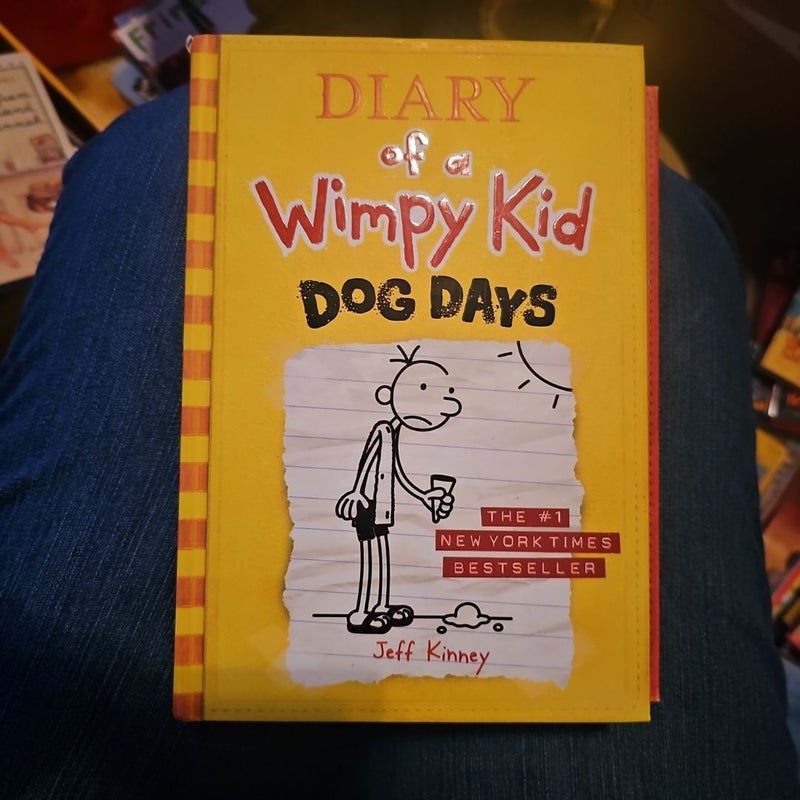 Diary of a Wimpy Kid # 4 - Dog Days