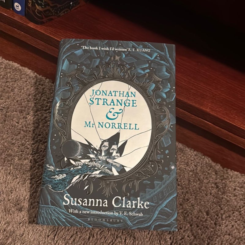 Jonathan Strange and Mr Norrell *UK EDITION*