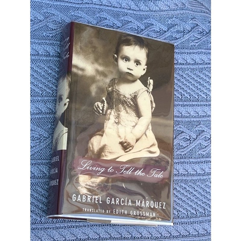 Living to Tell the Tale Vintage First Edition First Printing Gabriel García Márquez