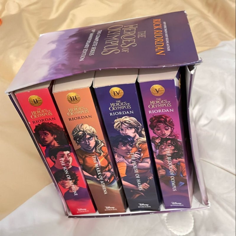 The Heroes of Olympus Paperback Boxed Set (10th Anniversary Edition)