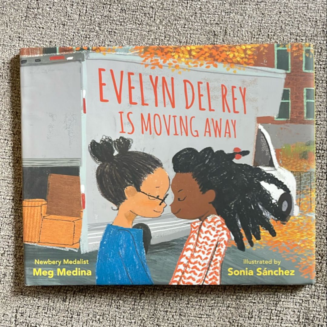 Evelyn Del Rey Is Moving Away