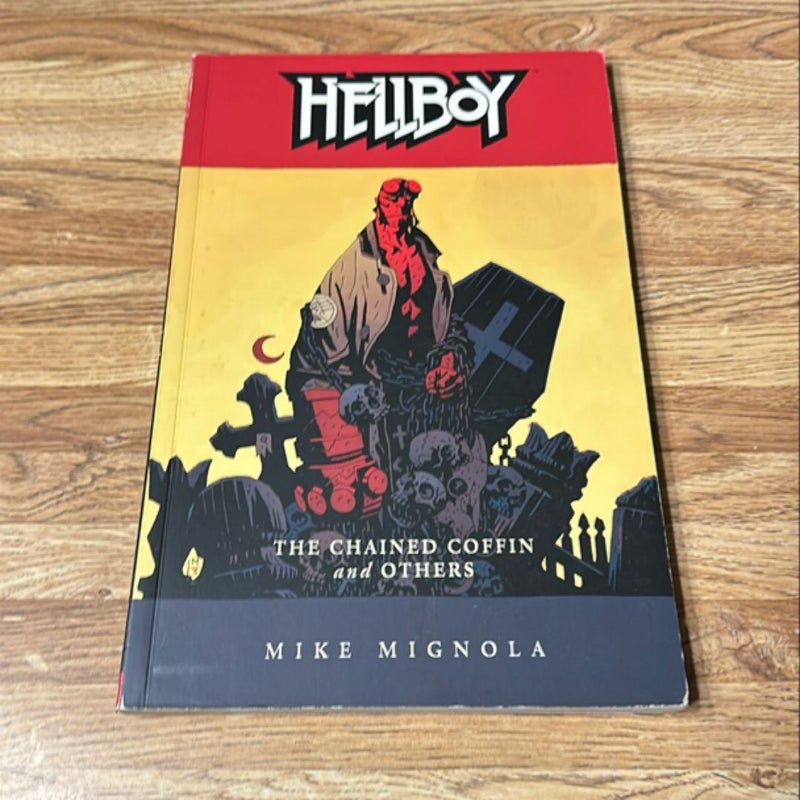 Hellboy Volume 3: the Chained Coffin and Others (2nd Edition)