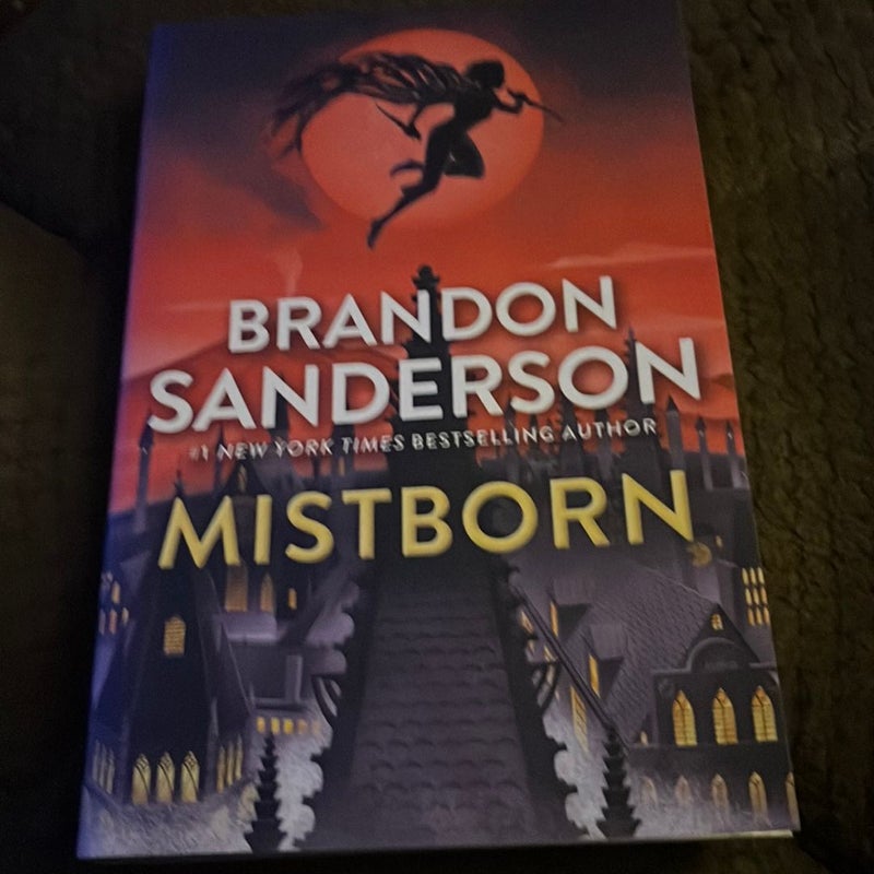 Mistborn (The Mistborn Saga, 1) by Sanderson