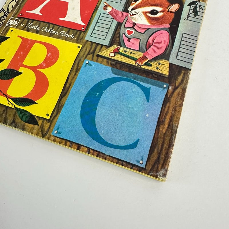 Richard Scarry’s Chipmunk’s ABC, Little Golden Book