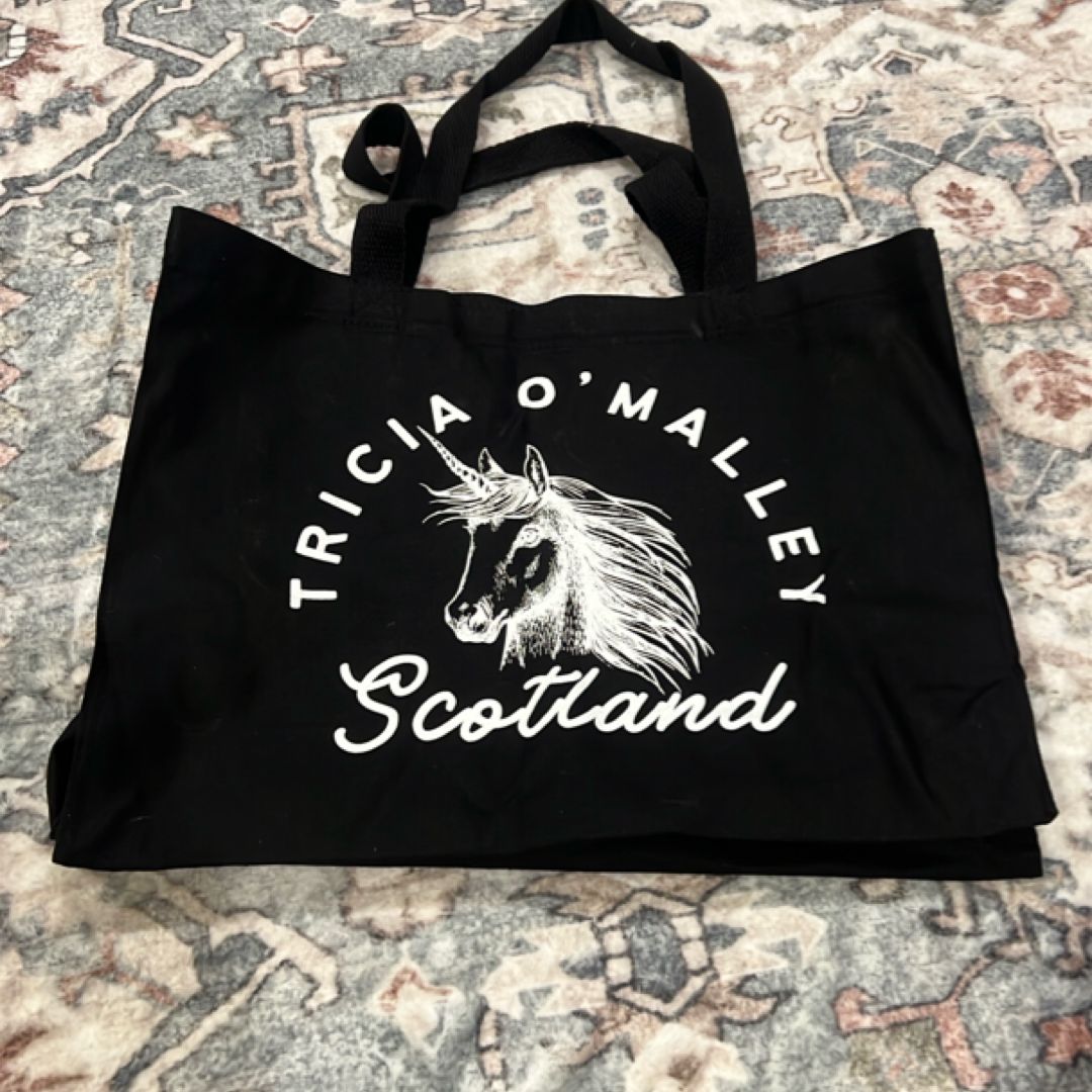Tricia O’Malley tote bag 