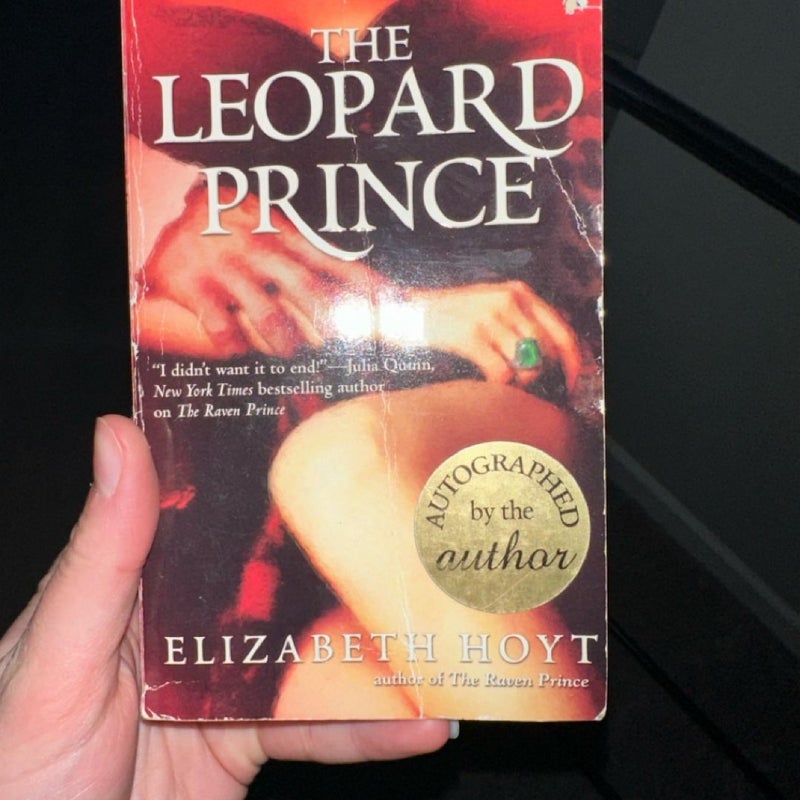 The Leopard Prince by Elizabeth Hoyt, Paperback | Pangobooks