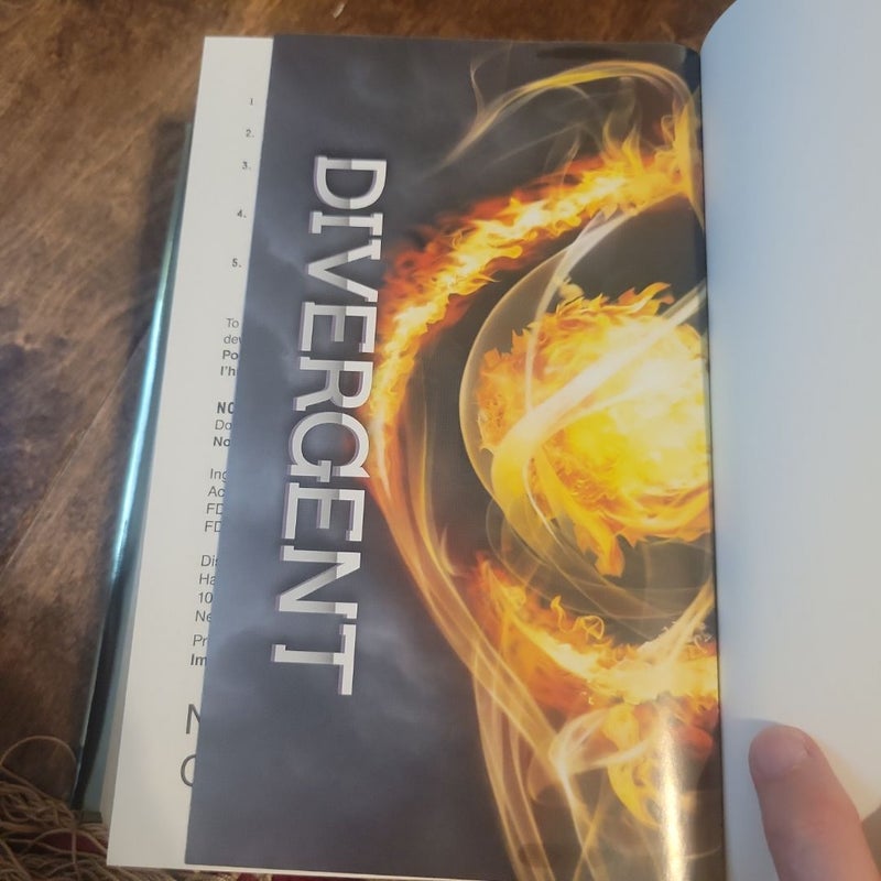 Insurgent Collector's Edition