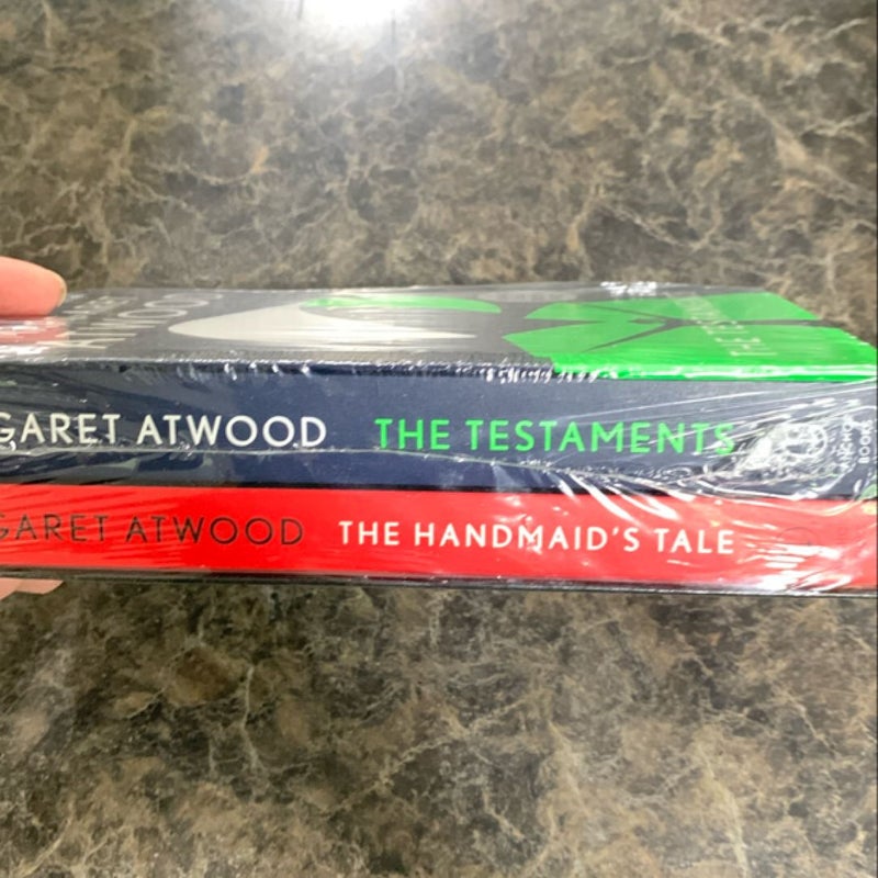 The Handmaid's Tale and the Testaments Box Set