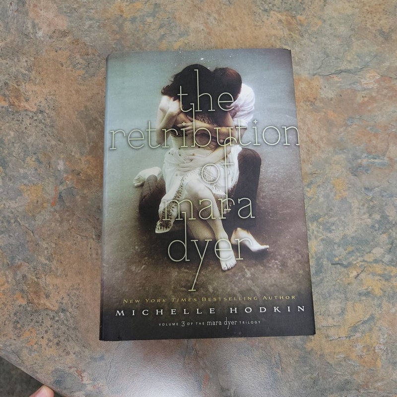 The Unbecoming of Mara Dyer complete series