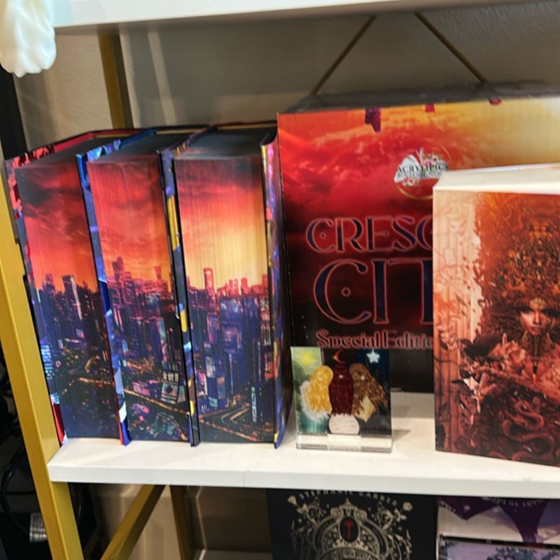 ACRYLIPICS Cresent City Set with Box