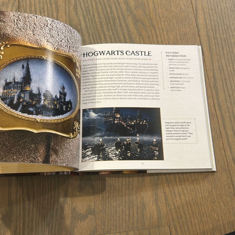 Harry Potter: the Official Hogwarts Book of Cross-Stitch