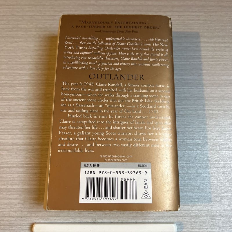 Outlander (Starz Tie-In Edition)