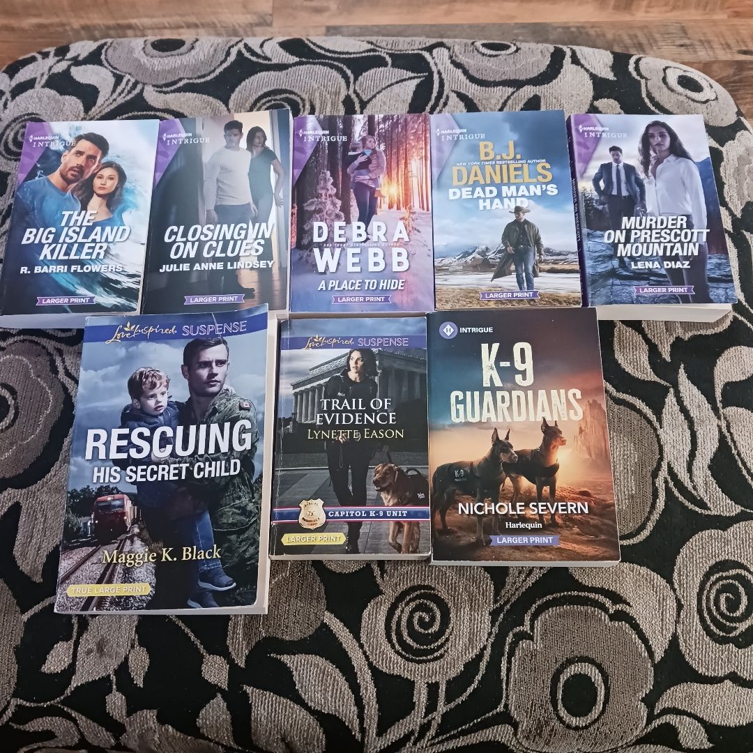 8 Harlequin Intrigue/Love Inspired Suspense Books