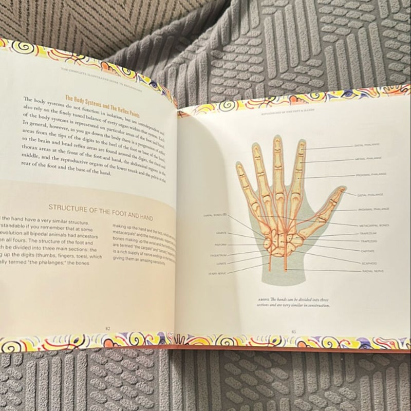 The Complete Illustrated Guide to Reflexology