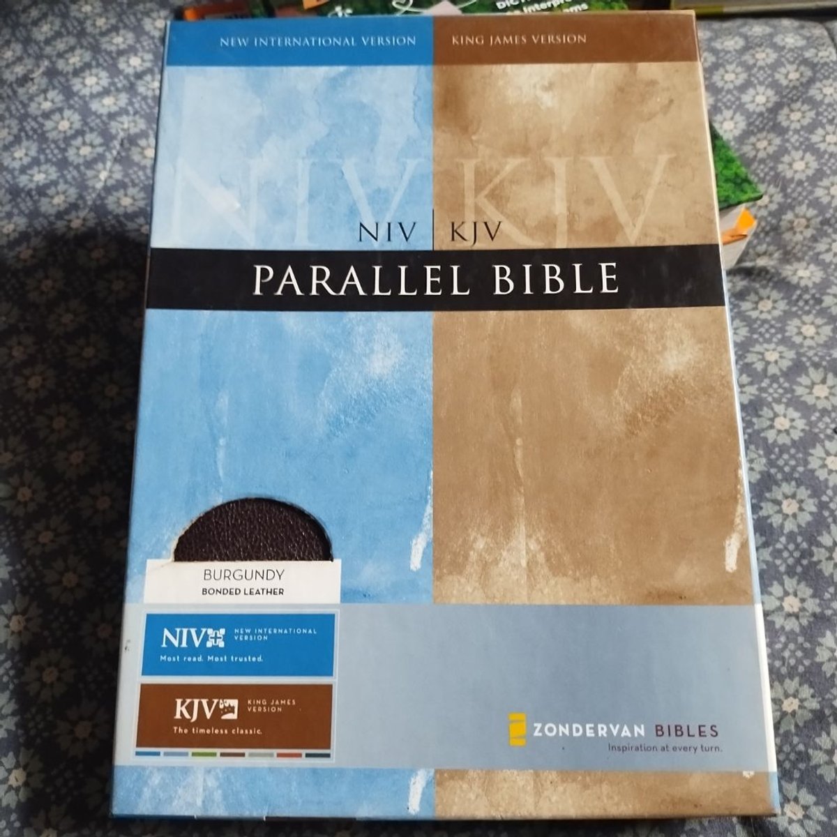 Niv Kjv Parallel Bible Burg Bonded by Zondervan Staff
