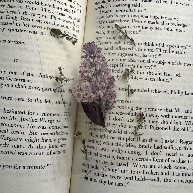 Real lilac handmade bookmark. 💜