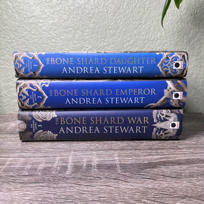 The Drowning Empire by Andrea Stewart, Hardcover | Pangobooks The Drowning Empire by Andrea Stewart, Hardcover | Pangobooks