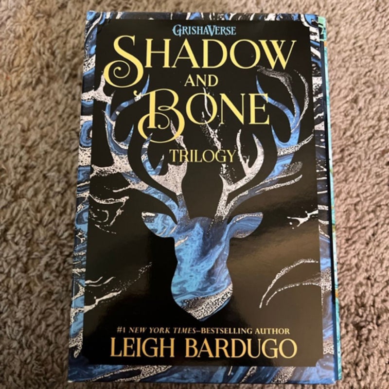 Shadow and Bone Triology Box Set