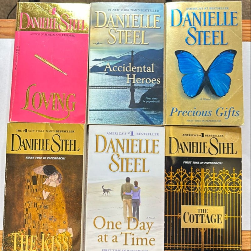 Danielle Steel 6 book bundle 