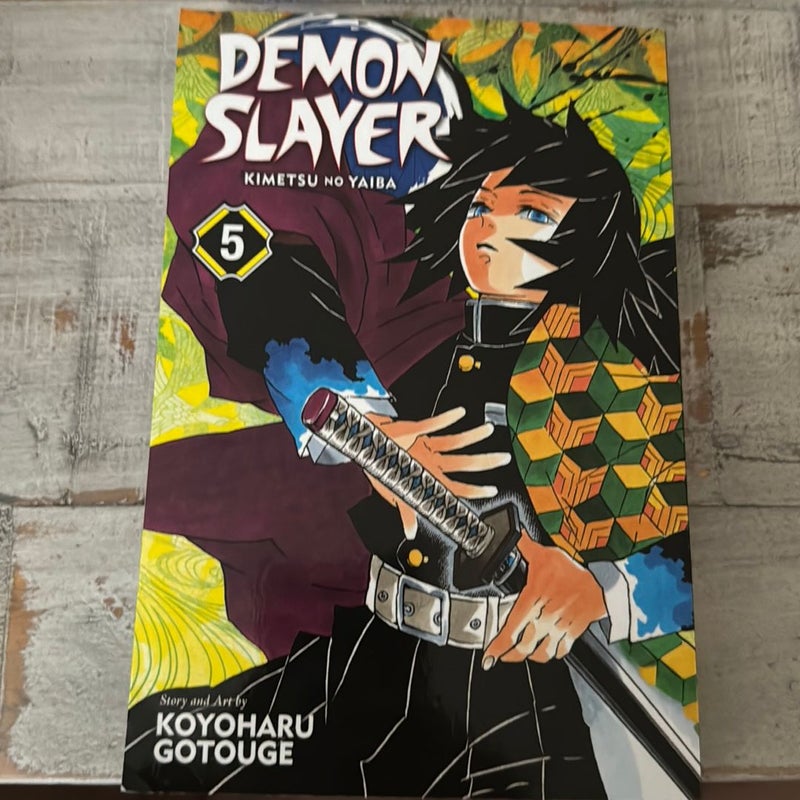 Demon Slayer: Kimetsu No Yaiba, Vol. 5