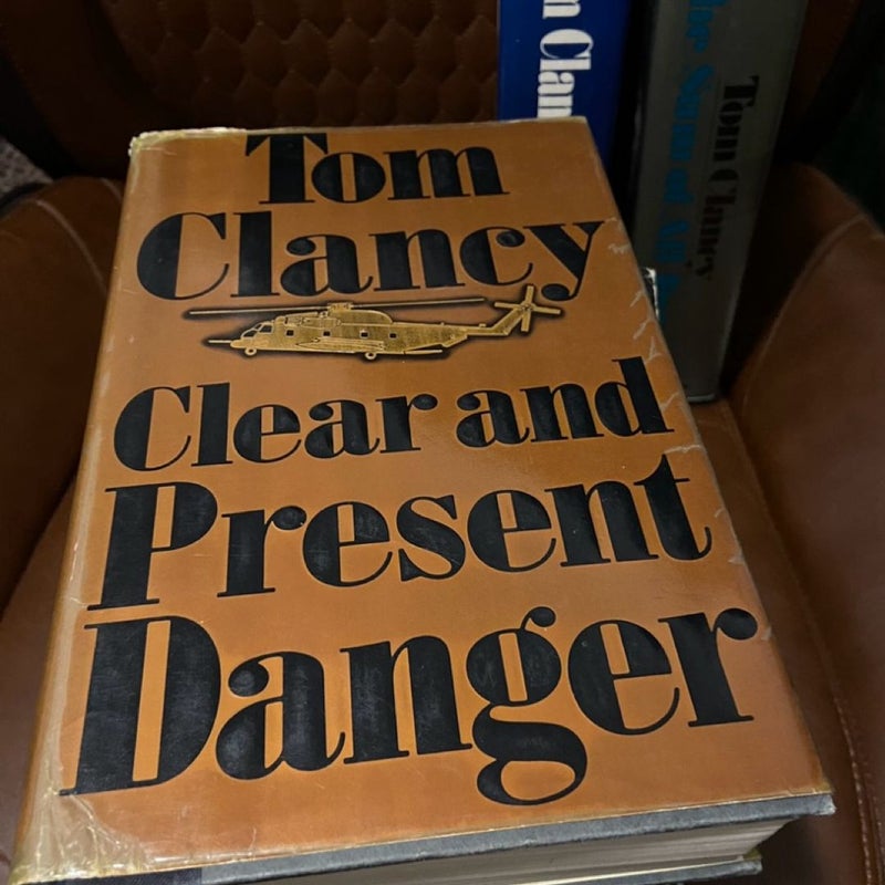 Tom Clancy lot of book - early editions 