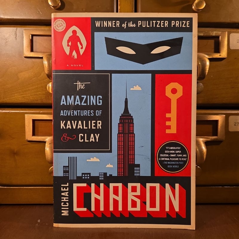 The Amazing Adventures of Kavalier and Clay (with Bonus Content)