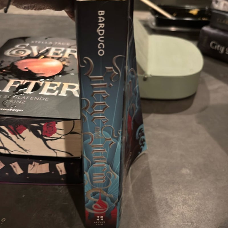 Siege and Storm oop 