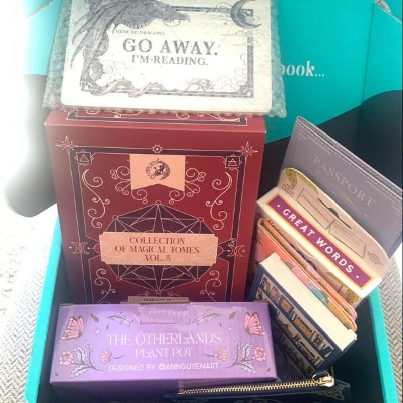 Book Box Items 10