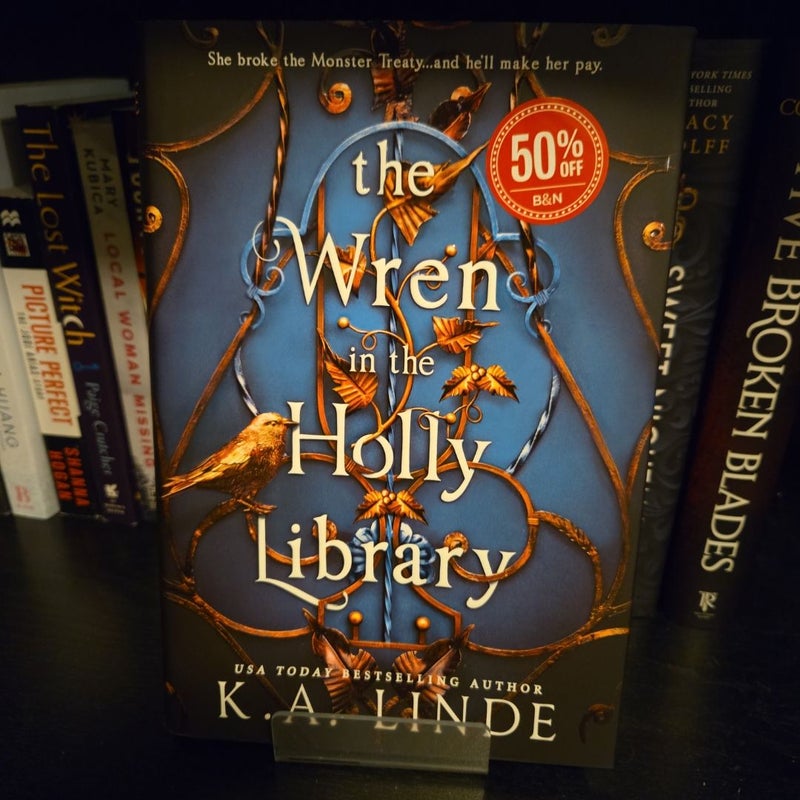 The Wren in the Holly Library (Deluxe Limited Edition)