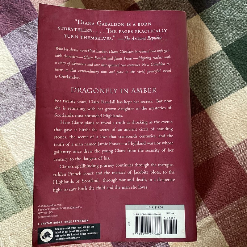 Dragonfly in Amber (Starz Tie-In Edition)