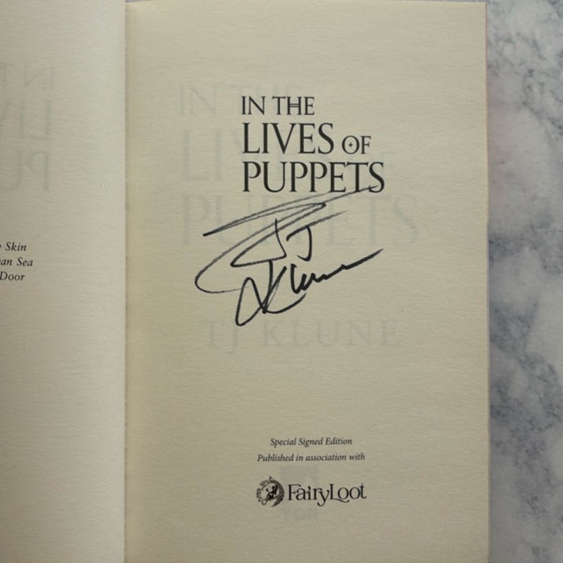 In the Lives of Puppets (Fairyloot)