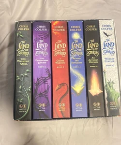 The Land of Stories Complete Paperback Gift Set