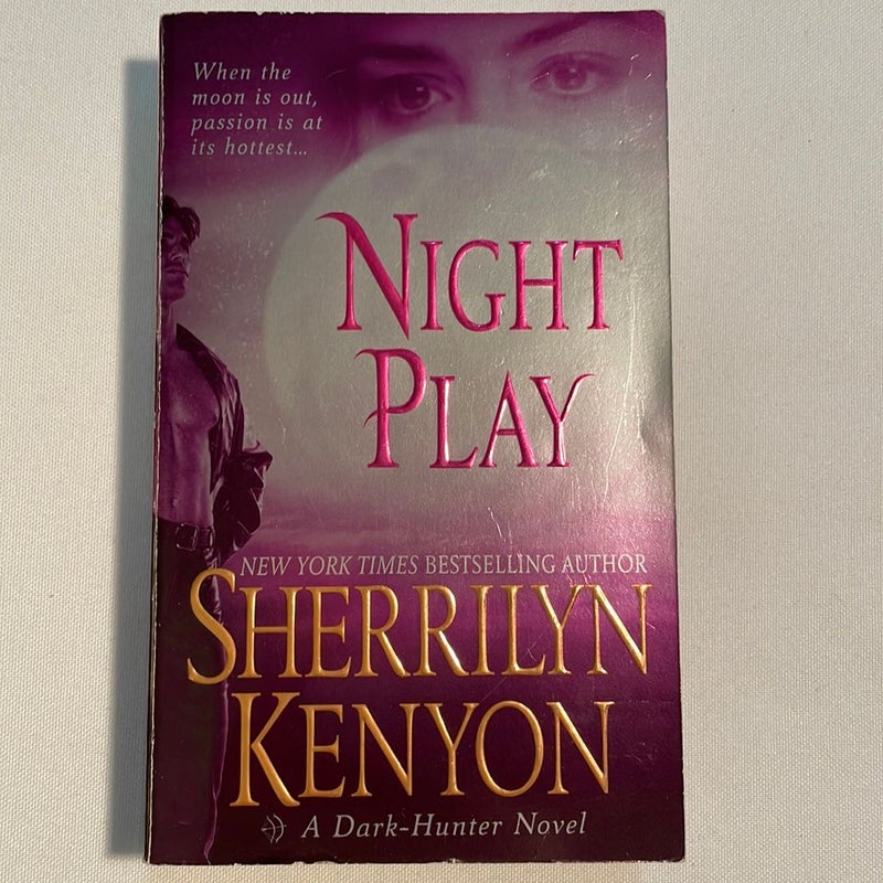 Night Play ( Dark Hunter Novel )