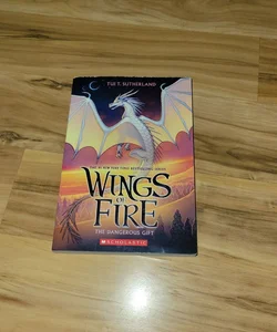 The Dangerous Gift (Wings of Fire #14)