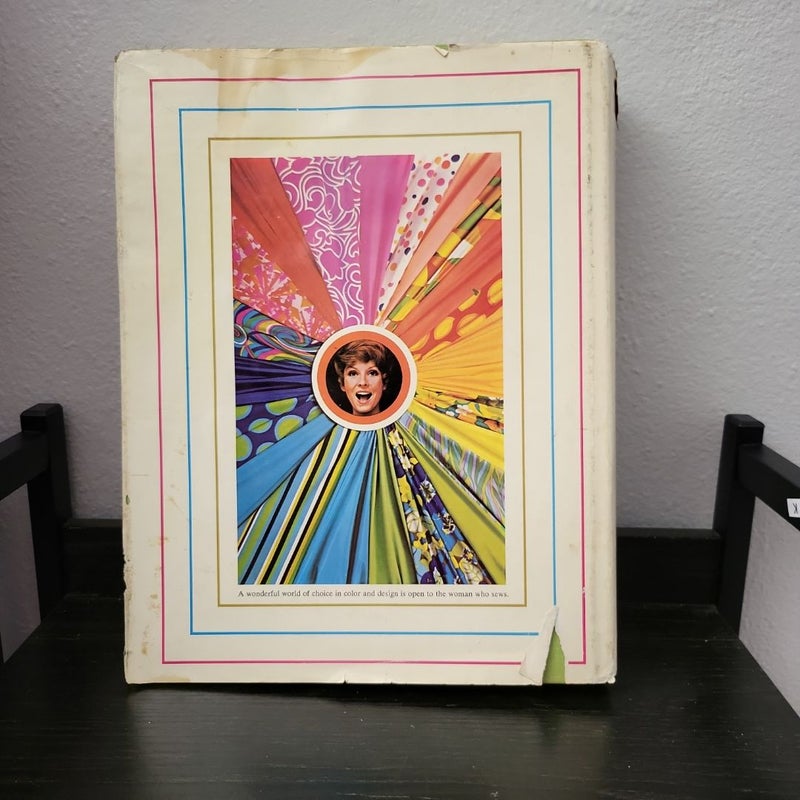 Singer Sewing Book 1972 Hardcover Revised Second Edition