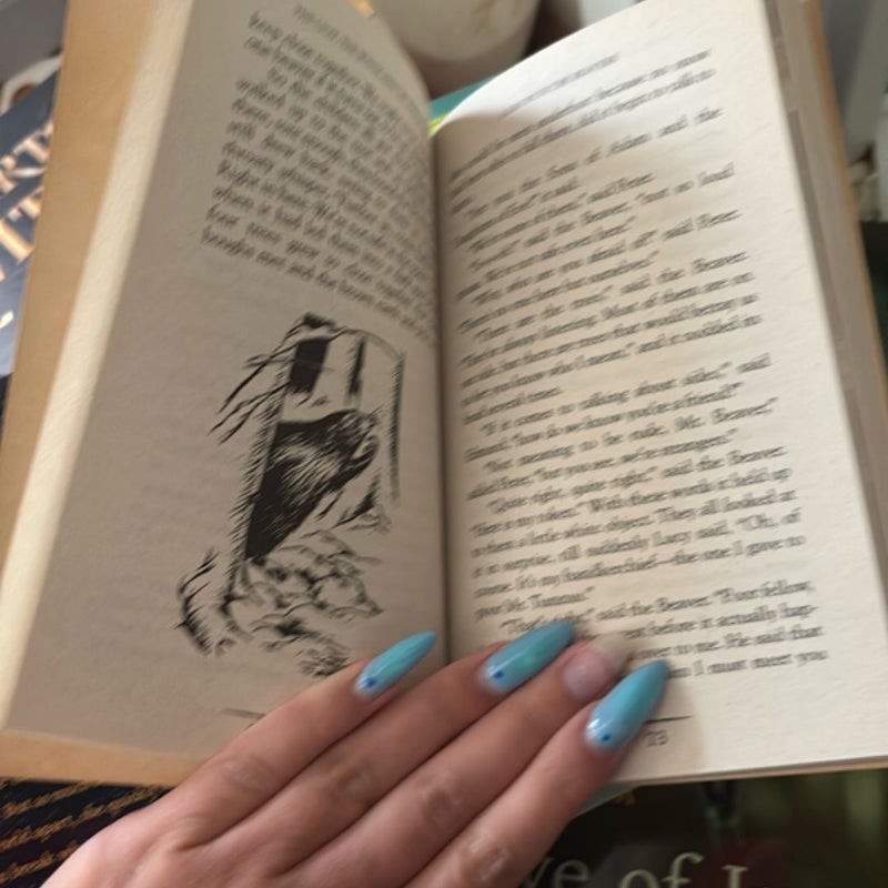The Lion, the Witch and the Wardrobe Movie Tie-In Edition