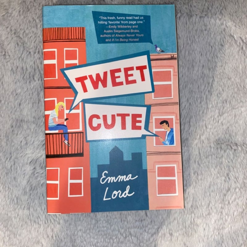 Tweet Cute by Emma Lord, Paperback | Pangobooks