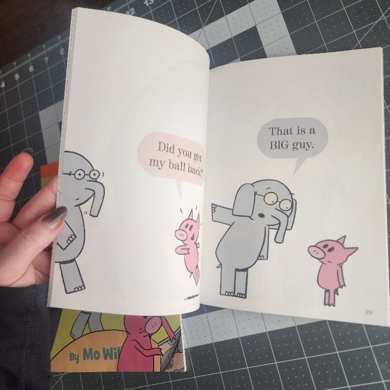 ELEPHANT & PIGGIE 2 book bundle