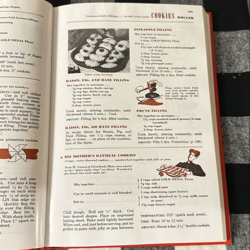 Betty Crocker’s Picture Cook Book