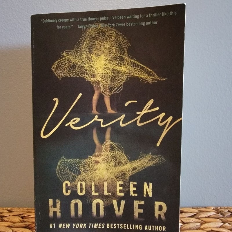 Verity by Colleen Hoover (Hardcover) 