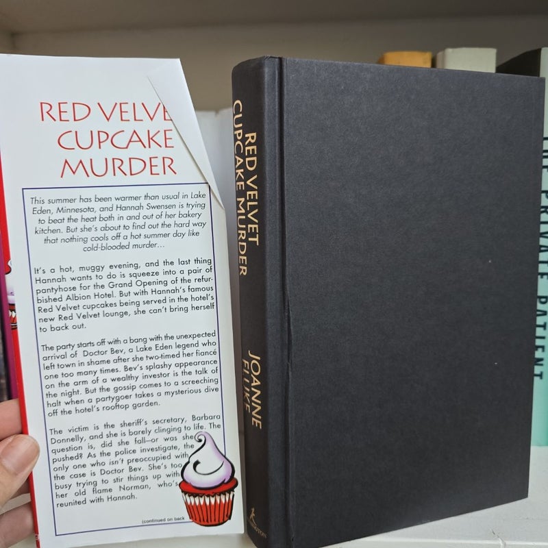 Red Velvet Cupcake Murder