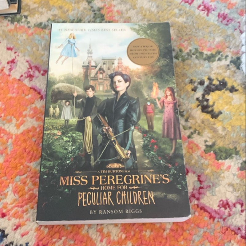 Miss Peregrine's Home for Peculiar Children (Movie Tie-In Edition)