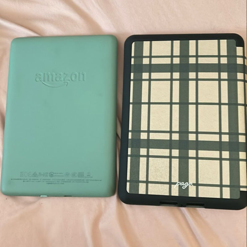 Kindle Paperwhite 10th generation with 2 cases