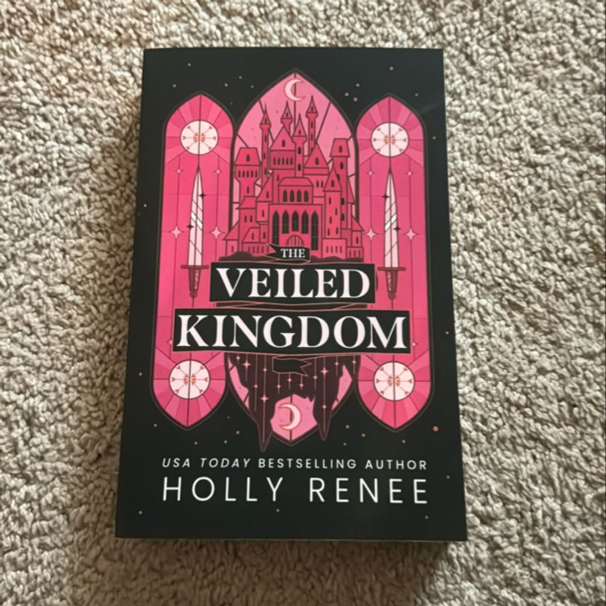 The Veiled Kingdom by Holly Renee, Paperback Pangobooks