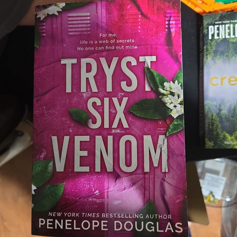 Tryst Six Venom by , Paperback | Pangobooks
